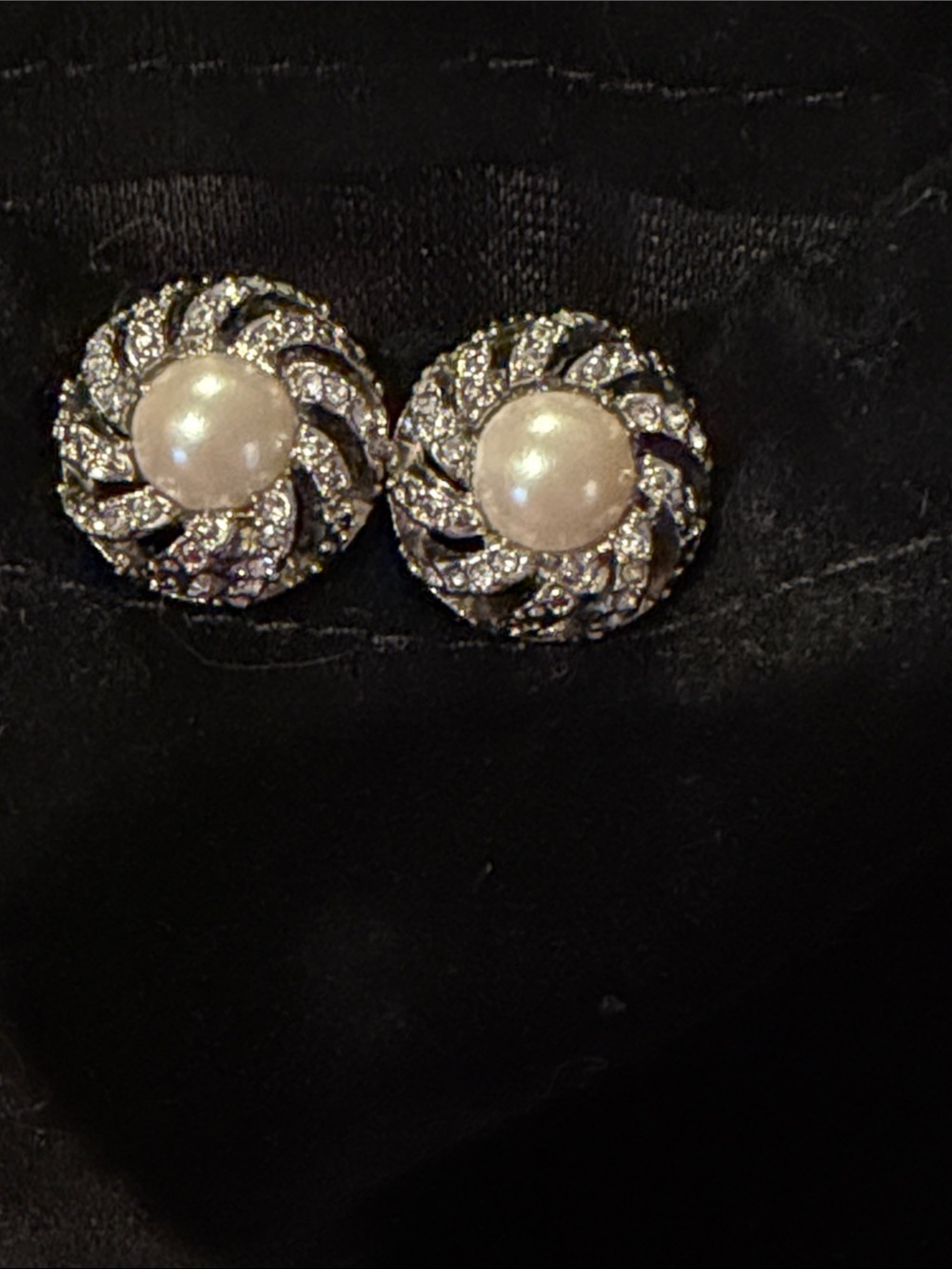 Vintage Classic Pearl and Crystal Swirl Clip Earrings - White/Silver Wedding